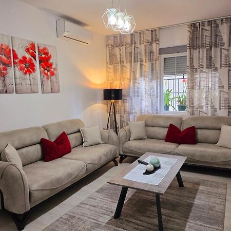 שקודר Grace'S Centre Apartment מראה חיצוני תמונה